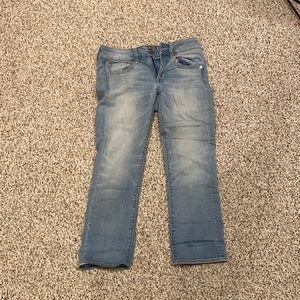 Light wash American eagles skinny jeans ankle crop
